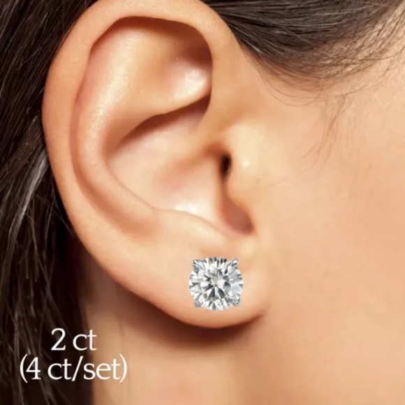4.0 ct.tw Round Moissanite Stud Earring 14k White Gold,D-VVS1 - Picture 4 of 4
